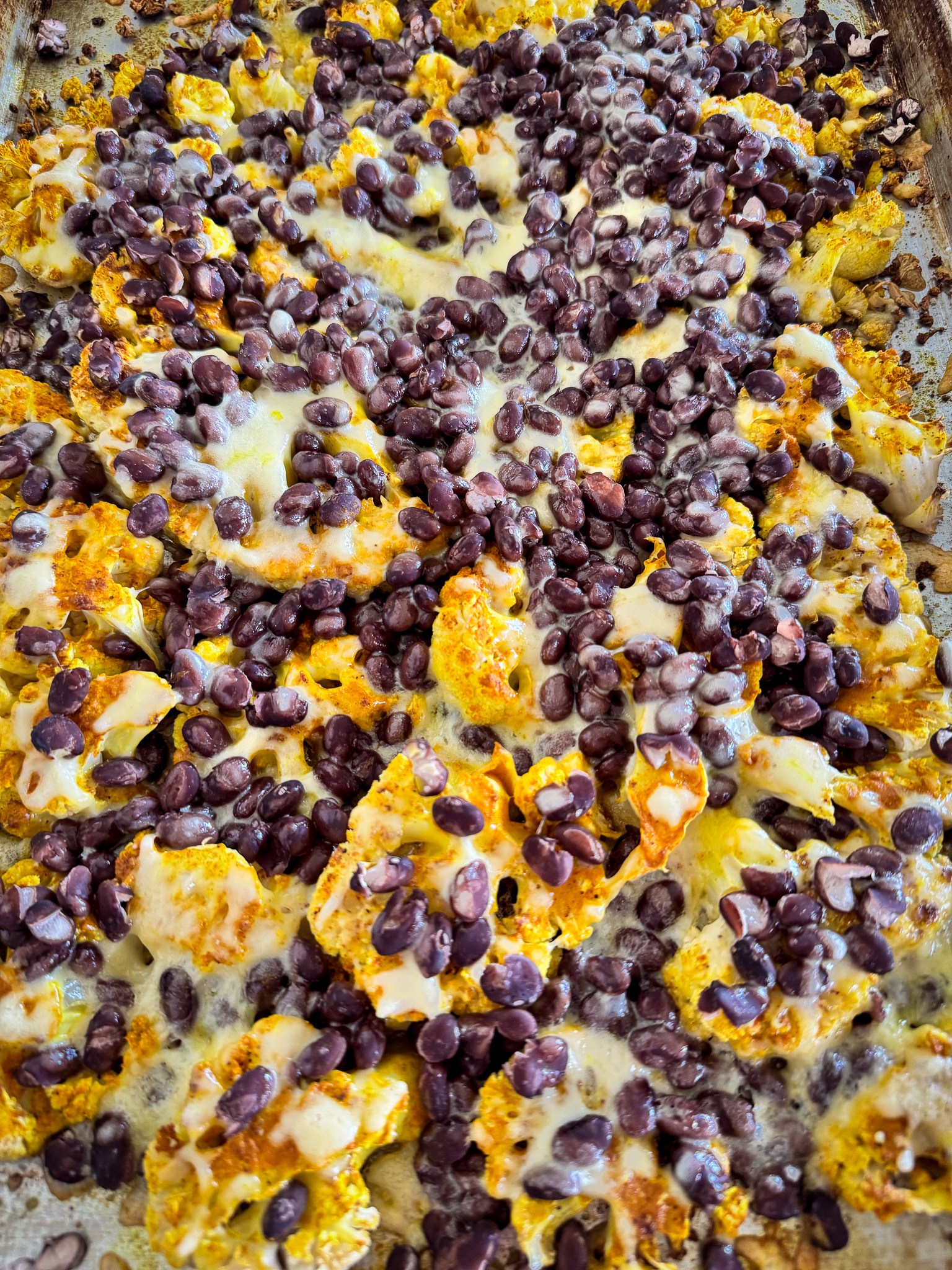 Cauliflower with black beans and mozzarella cheese