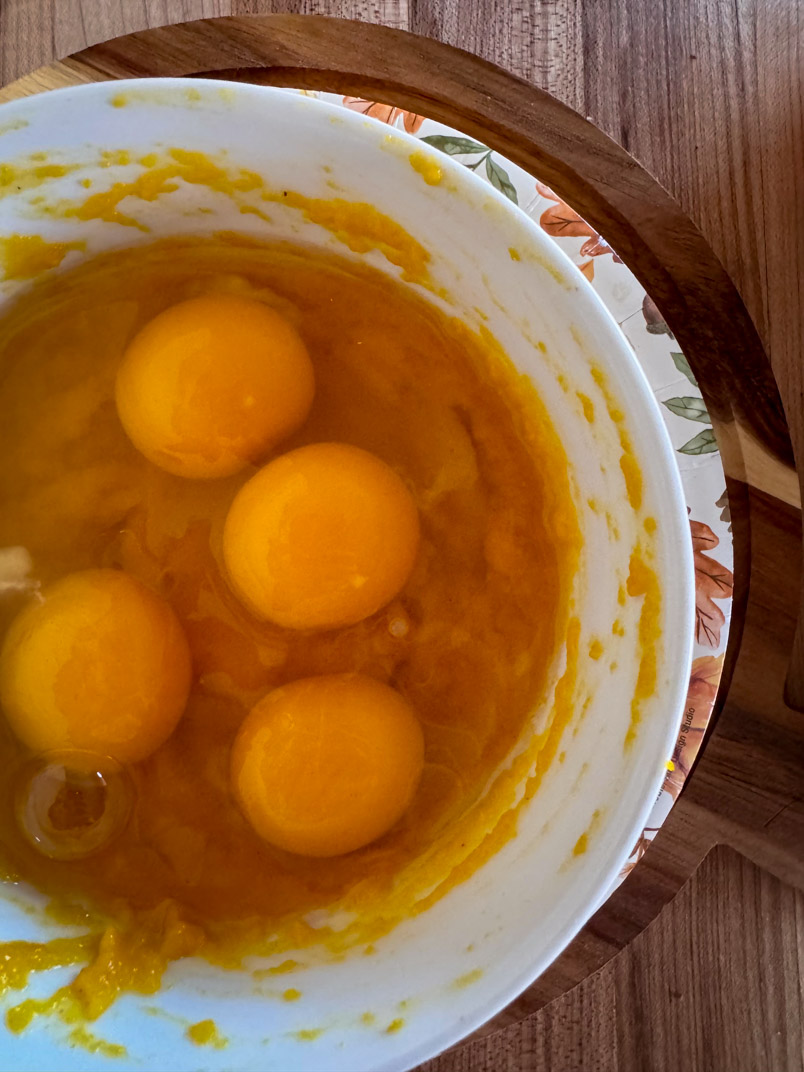 pumpkin puree and eggs
