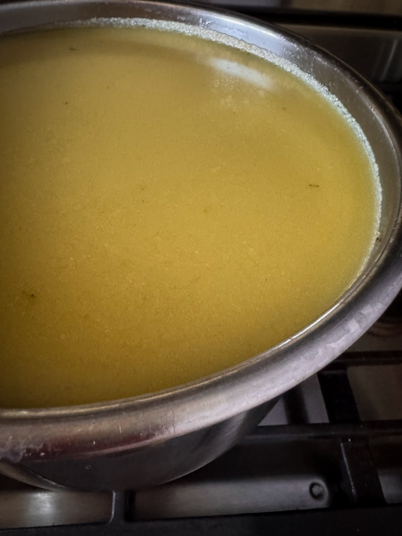 simple homemade chicken broth