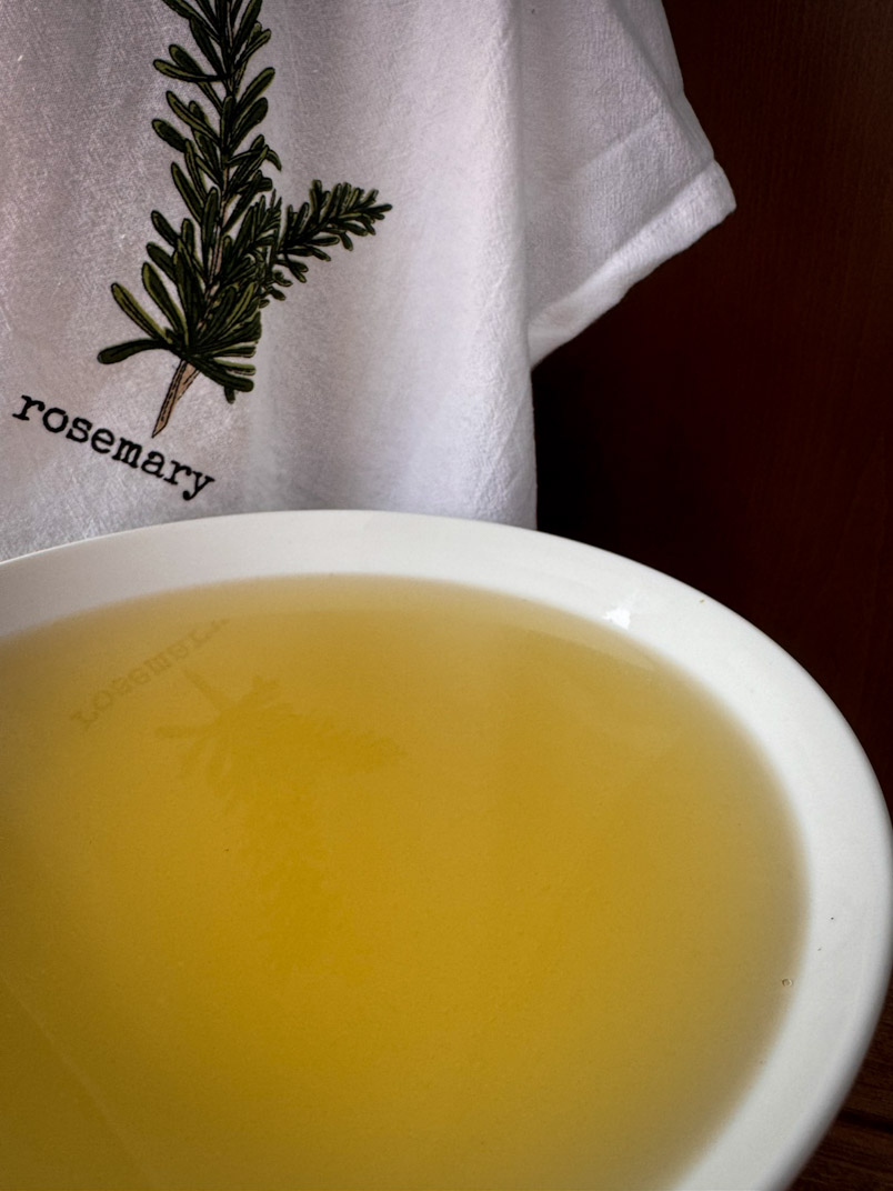 easy homemade chicken broth from scratch