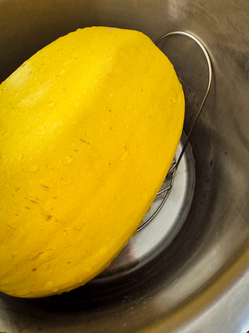 how to cook whole spaghetti squash
