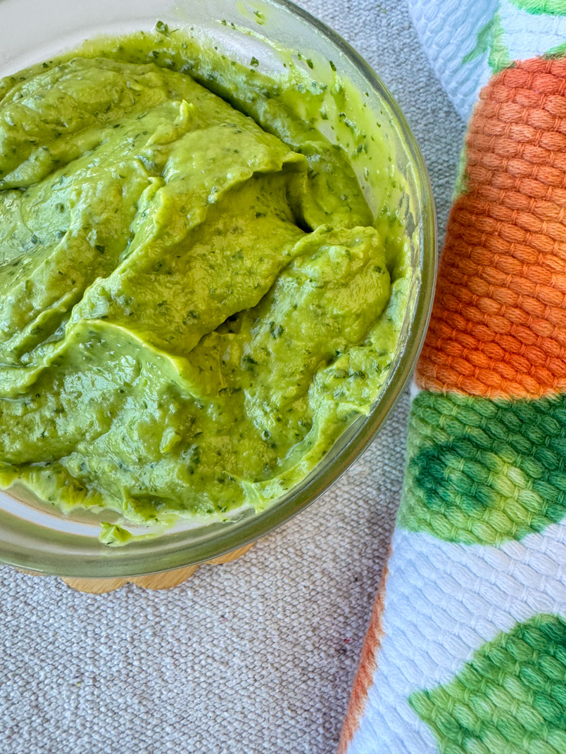 cilantro avocado dip with healthy probiotics