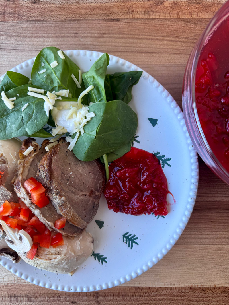 cranberry pear sauce with roast beef and spinach salad cranberry pear sauce with roast beef and spinach salad