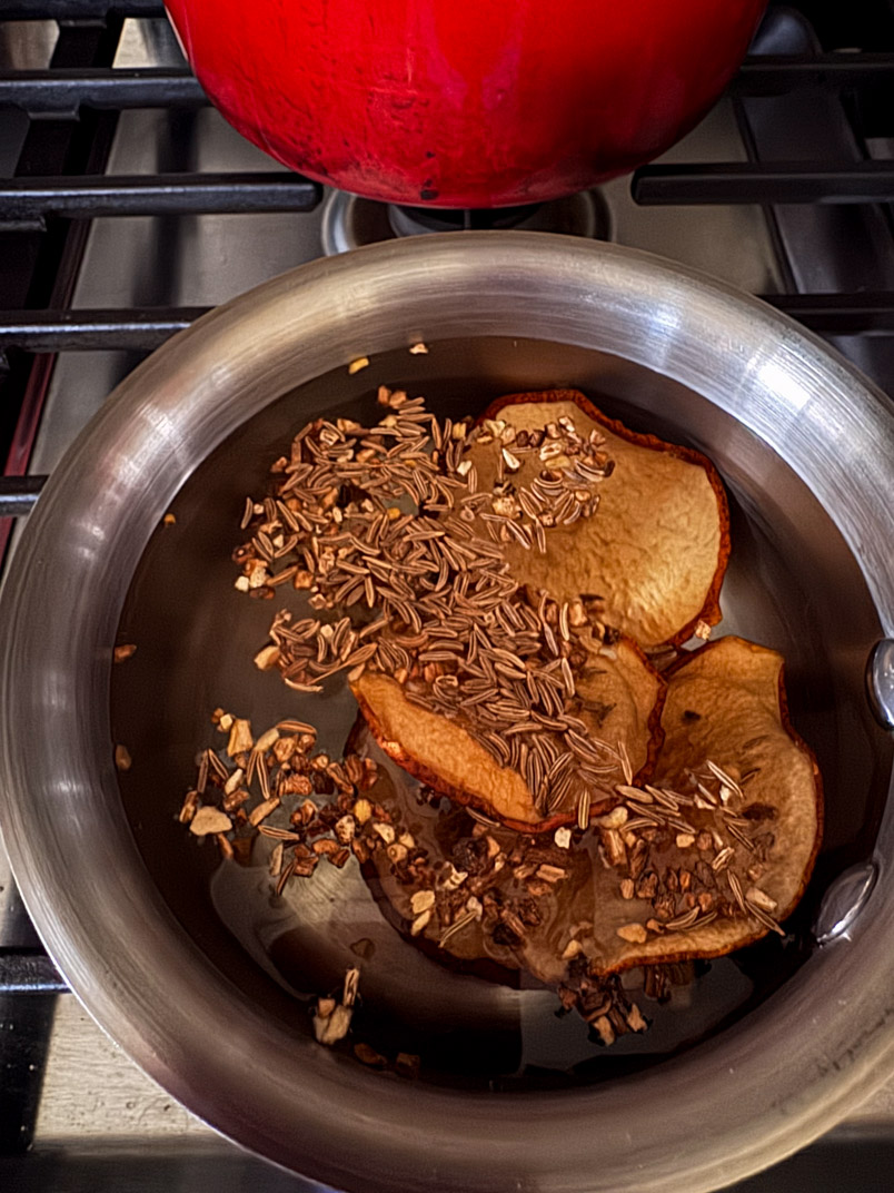 boiling pears and spices for pear tea boiling pears and spices for pear tea