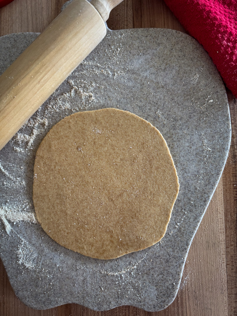 roll out einkorn wheat dough